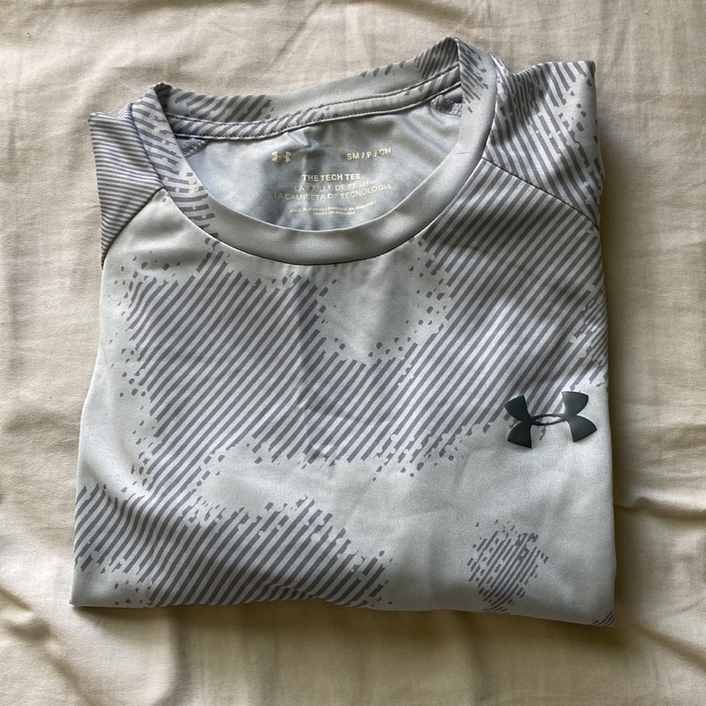 Under armour T shirt